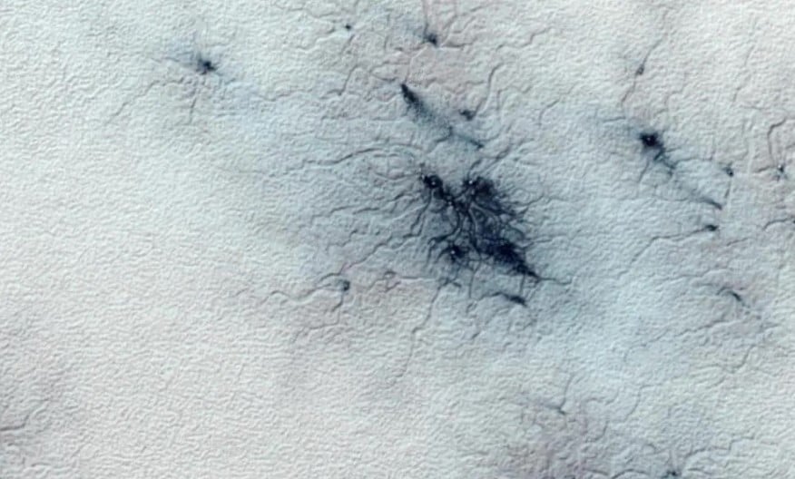 European Space Agency's spacecraft captures mysterious spider on Mars 4