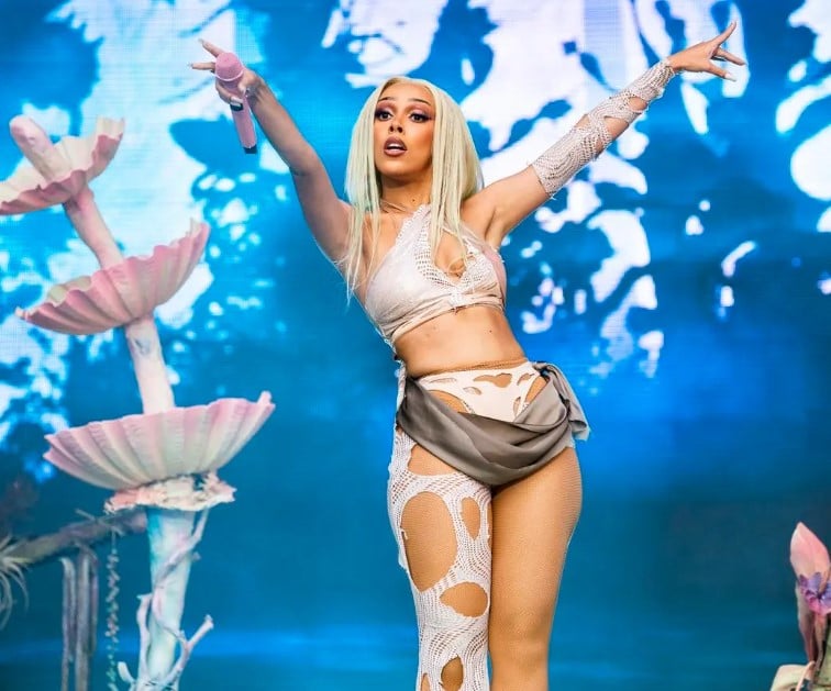 Supporters applauded Doja Cat's honesty, while critics found her 