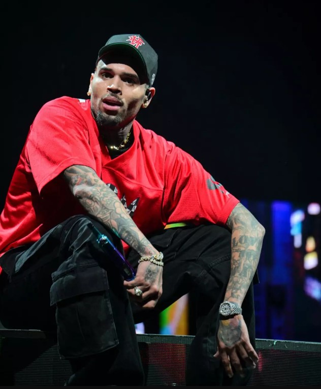 50 Cent responds to fans accusing Chris Brown of orchestrating an empty concert for rapper Quavo 3