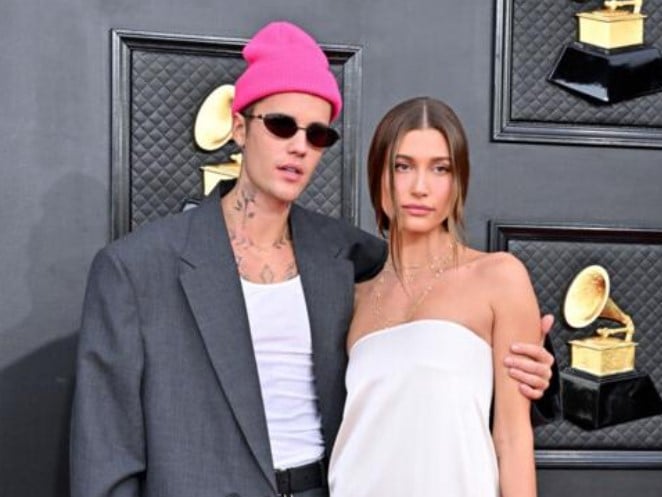 Hailey Bieber responds to Justin Bieber's online photos showing him crying 5