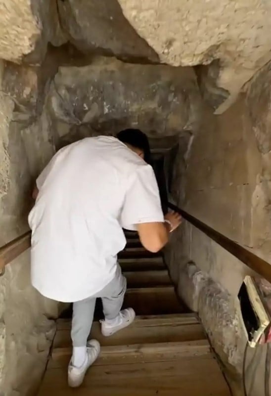 Rare footage inside Egypt pyramids makes people uncomfortable 5