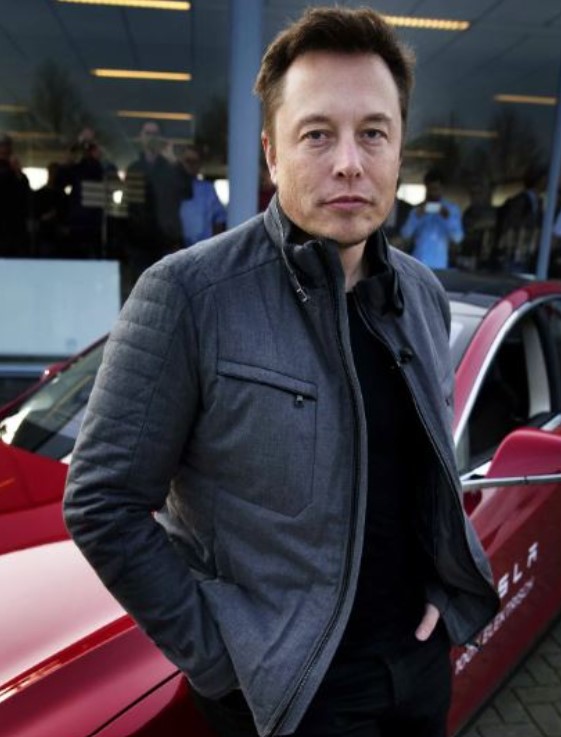 Elon Musk replied positively, expressing gratitude with a brief message, 
