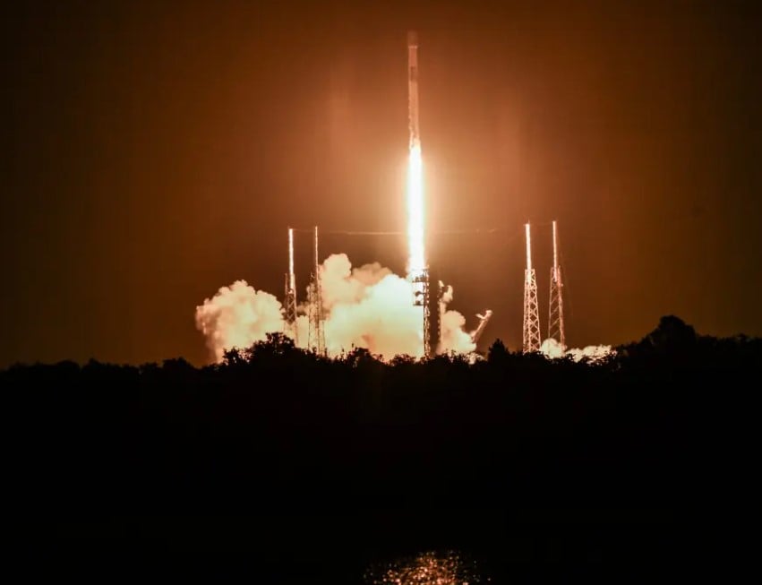 Two SpaceX Falcon 9 rockets launched simultaneously from California and Florida. Image Credit: X