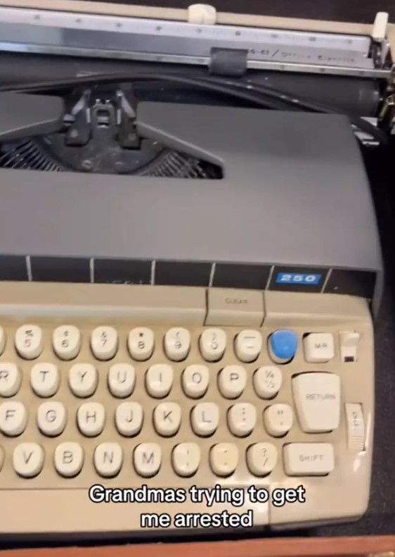 The gift turned out to be an ancient typewriter. Image Credit: TikTok