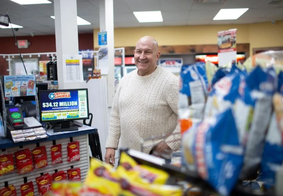 Lottery winner sued daughter's mother for revealing $1.35 billion jackpot to family. Image Credit: AP