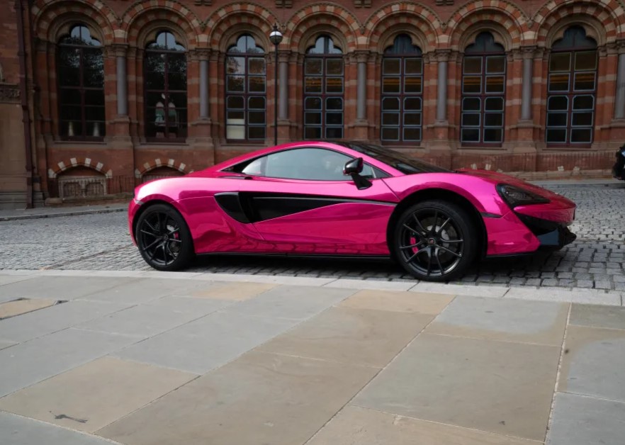 McLaren sports car mysteriously parked at hotel for four years finally solved 3