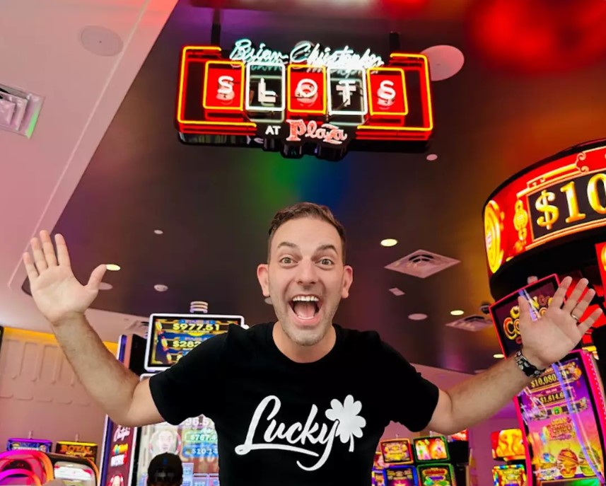 Ex-Uber driver earns $10K daily by filming slot machine play 6