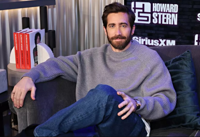 Jake Gyllenhaal reveals his blindness legally helped him a lot in actor career 5