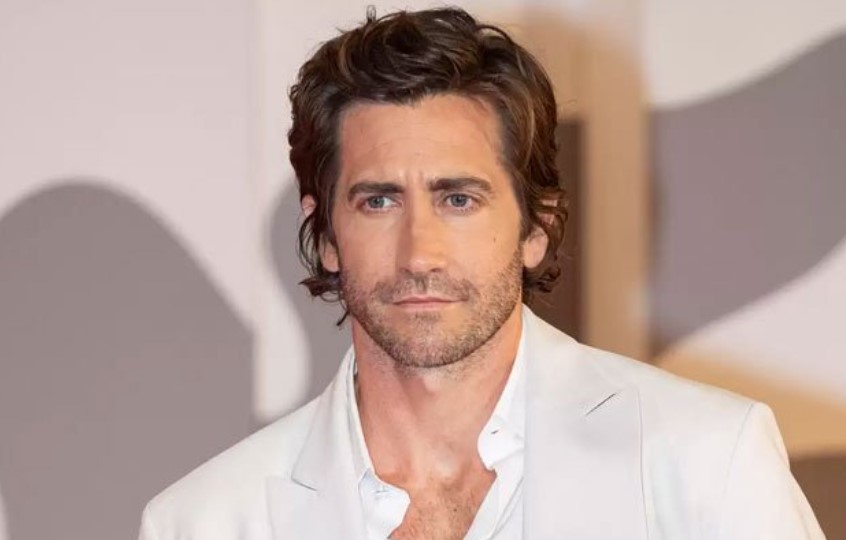 Jake Gyllenhaal reveals his blindness legally helped him a lot in actor career 4