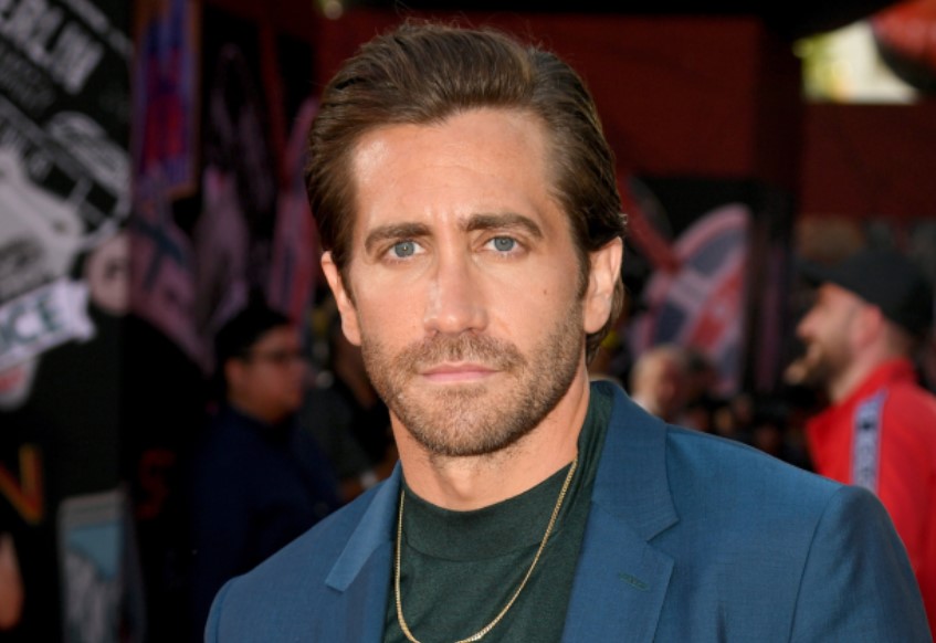 Jake Gyllenhaal reveals his blindness legally helped him a lot in actor career 1