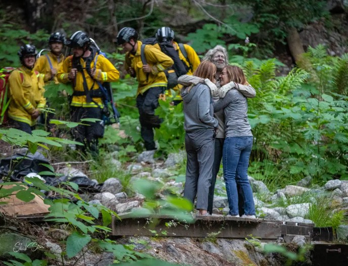 Missing hiker in Santa Cruz mountains survives by drinking water from boot for 10 days 5