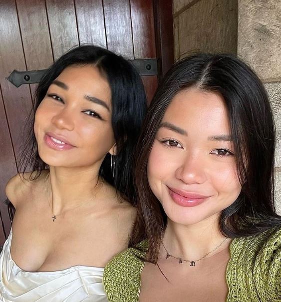 45-year-old Joleen often mistaken as 22-year-old daughter Meilani's sister due to youthful looks. Image Credit: © joleendiaz / Instagram