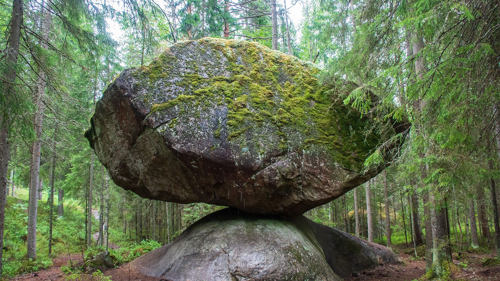 Kummakivi balancing rock: a testament to nature's astonishing feats 1