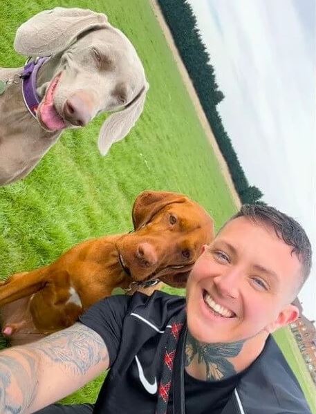Dog owner facing £20,000 vet bill ready to sell his house to save his dog's life 7