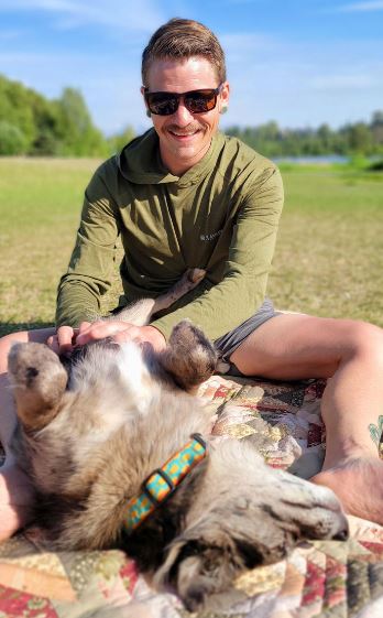 Image Credits: Heath | Backseat Bedroom