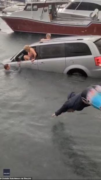 'One expensive vacation': Tourists accidentally drive into the sea while following GPS directions 2