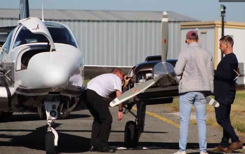 Venomous cobra spotted during flight and handled with care by pilot 2