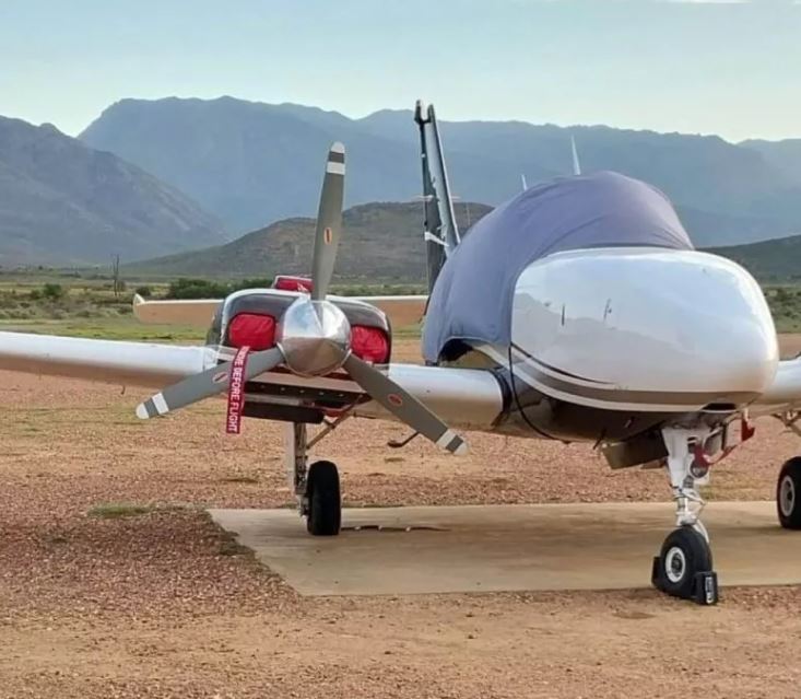 Venomous cobra spotted during flight and handled with care by pilot 3