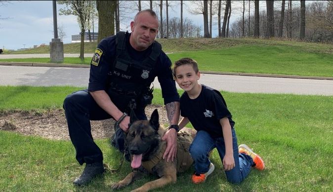 A 9-year-old boy raises over $90,000 to purchase bulletproof vests for police dogs 3
