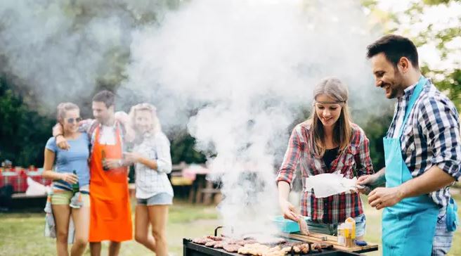 Fuming vegan writes letter of complaint to neighbor regarding barbecue 1