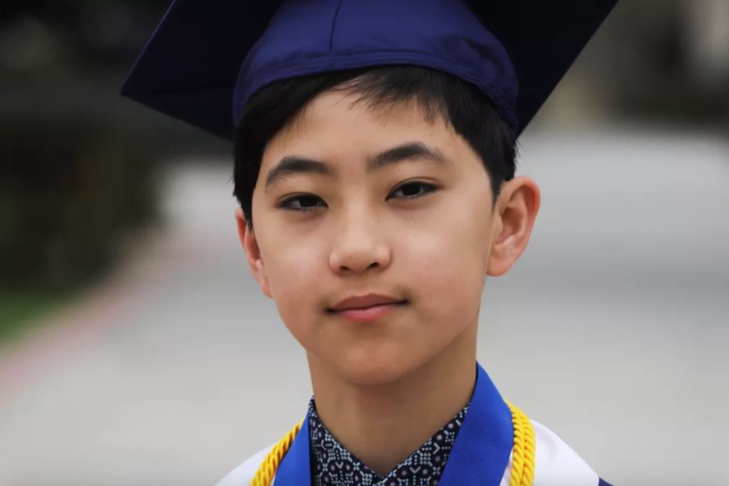 12-year-old boy graduates with 5 associate degrees 2