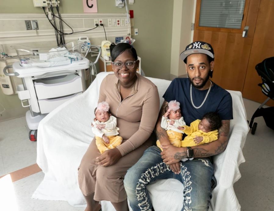 Woman was shocked to give birth to triplets after twins 1
