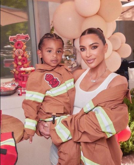 Kim Kardashian admits to 'crying herself to sleep' after facing the challenges of being a single mom of four 3