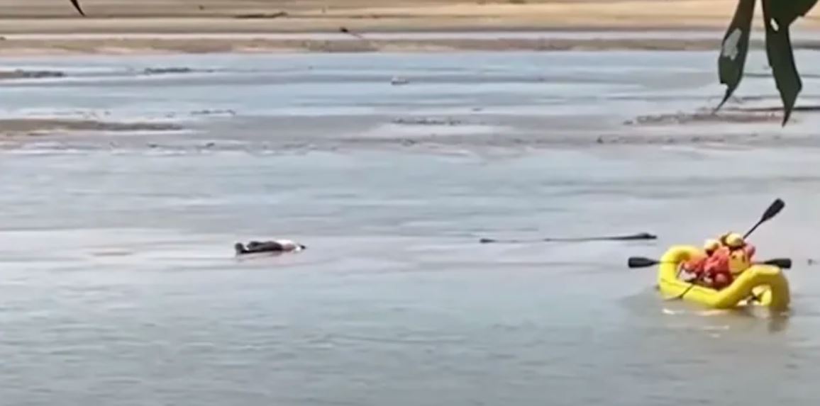 Man napping In river mistaken for floating corpse 1