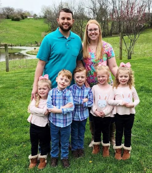 'They are not dogs' Dad sparks online debate after using leash to take his five-year-old quintuplets for a walk 4