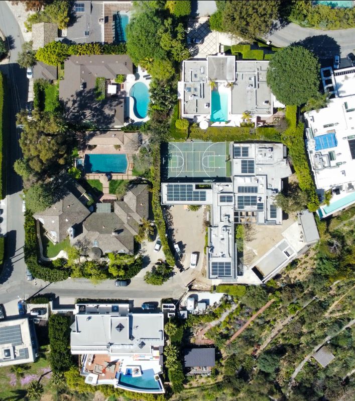 Leonardo DiCaprio renovates enormous four-property estate in Los Angeles worth multimillion dollars 5