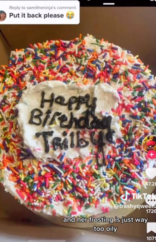 Woman expressed her disappointment over a $75 rainbow birthday cake, resulting in the baker criticizing her online 2