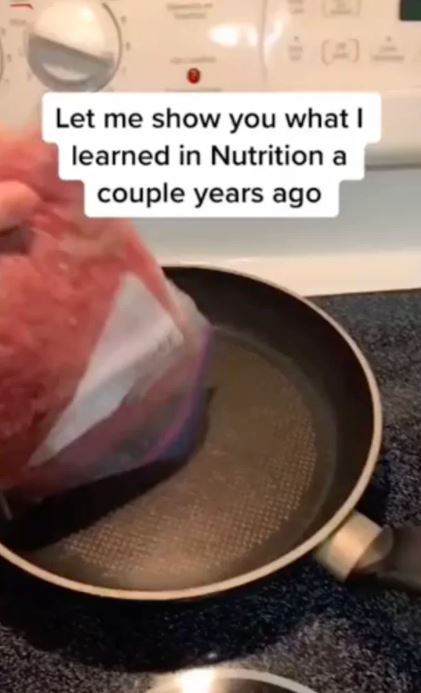 Woman rinsing cooked ground beef causes controversy among viewers 1