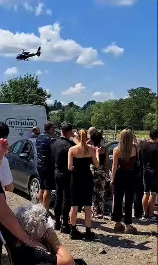 Man fakes his own death, then shocks his friends and family by turning up at his funeral 2