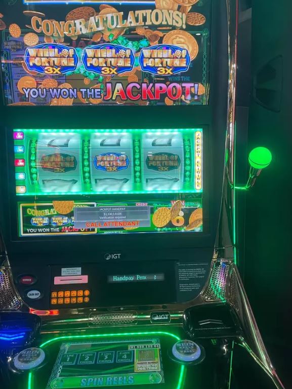 Lucky tourist wins $1.3 million jackpot on Las Vegas airport slot machine: ‘That’s one way to end a vacation’ 3
