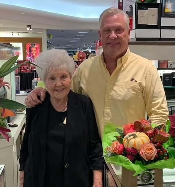 Retail worker, 90, retires after 74 years at Dillard's, having never missed a single day of work 2