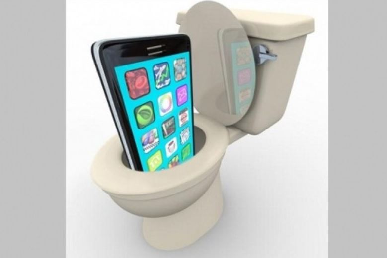 Why should we stop taking our phones to the toilet? 3