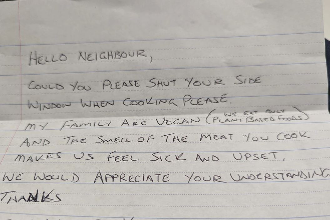 'Upset' vegan family sends letter to neighbor to close his windows when he cooks meat hit with backlash 3