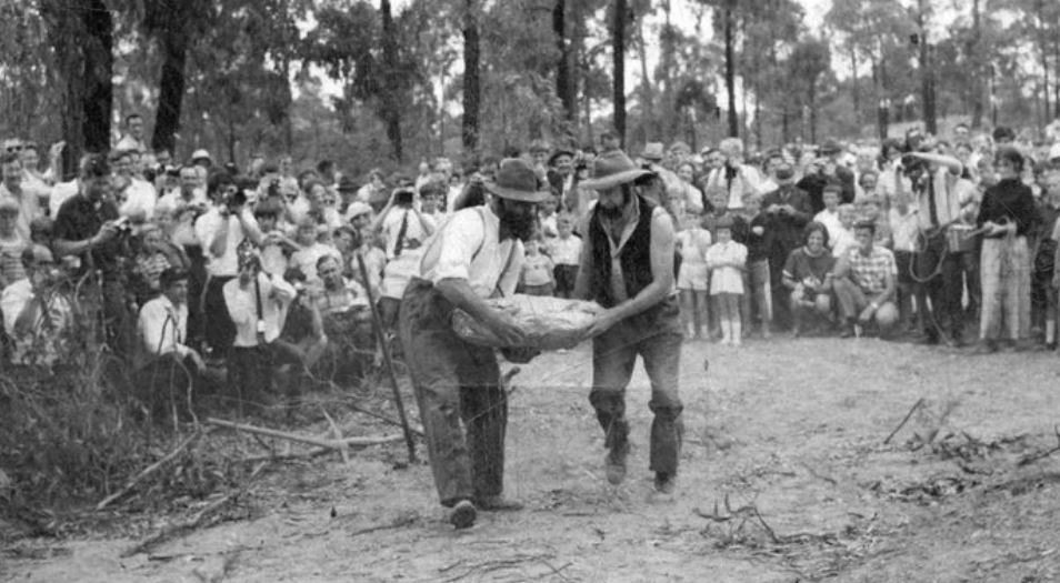 Discover the largest gold nugget weighed the same as an adult 3