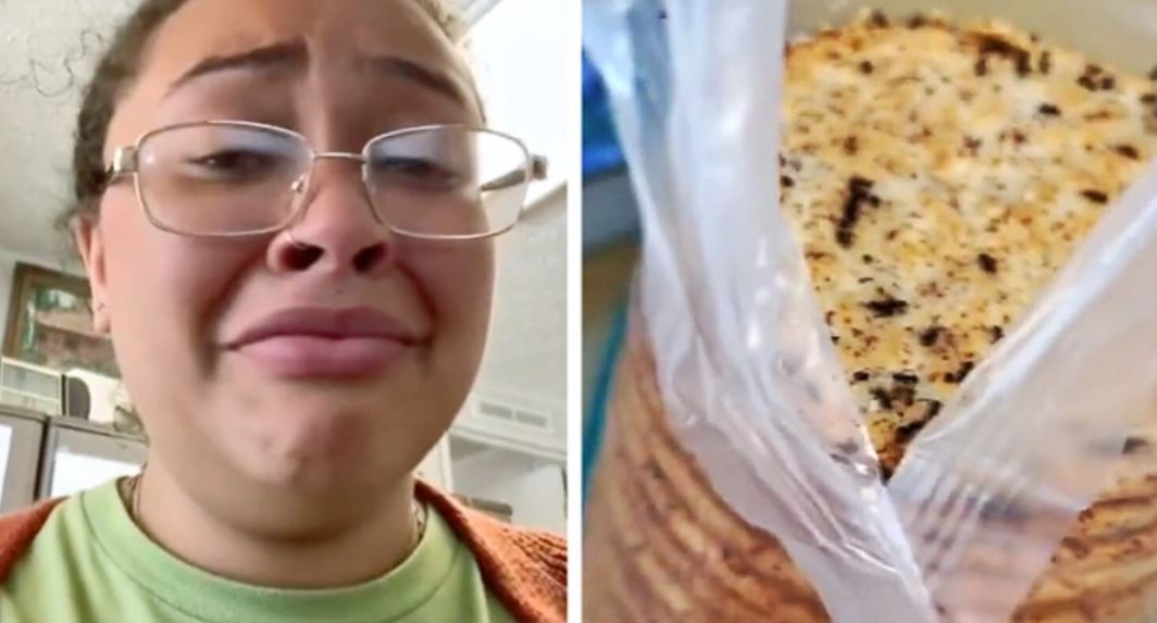 Woman cried after accidentally eating biscuits covered in ants, thinking they were seeds 3