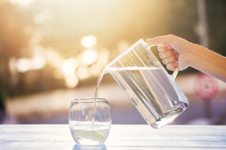 Expert explains how you can drink 'too much' water after a mum lost her life 5