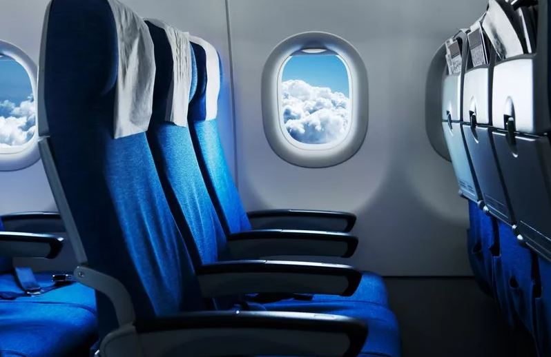 Experienced pilot shares why we use brace position on planes 1 Experienced pilot shares why we use brace position on planes 1