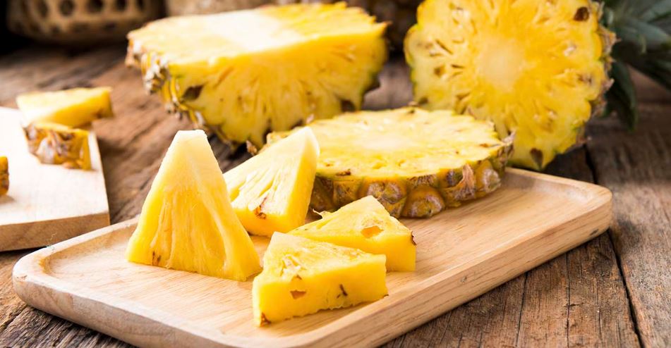 Here's the reason why eating far too much pineapple can make your tongue bleed 5