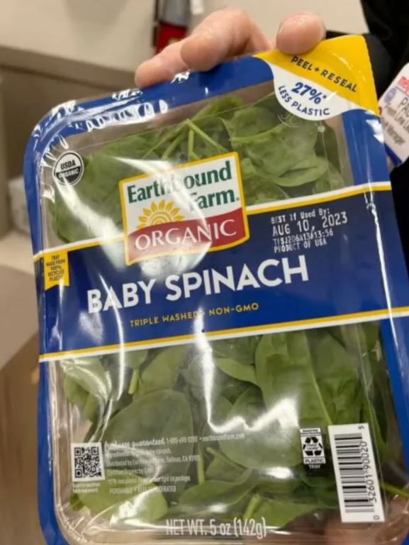 Family discovers live frog in unopened bag of 'triple washed' spinach 3 Family discovers live frog in unopened bag of 'triple washed' spinach 3