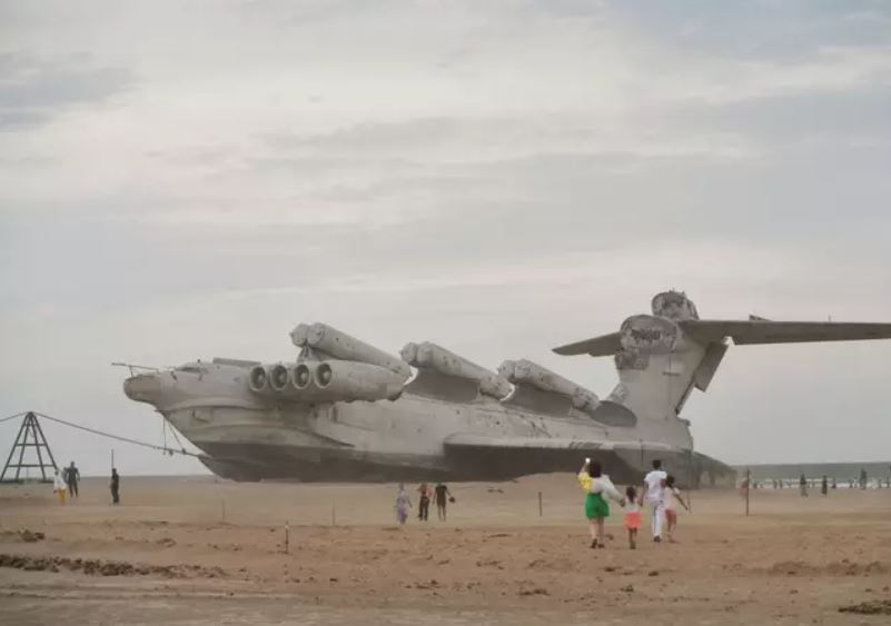 Unique plane larger than Boeing 747 discovered abandoned on beach 4