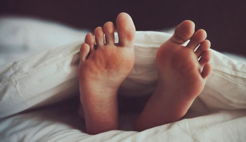 Why we should stick our foot out when sleeping at night? 2