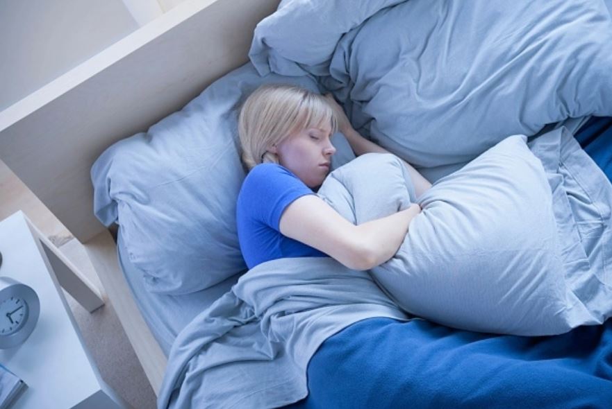 Here's the reason why you can't sleep without a pillow 1