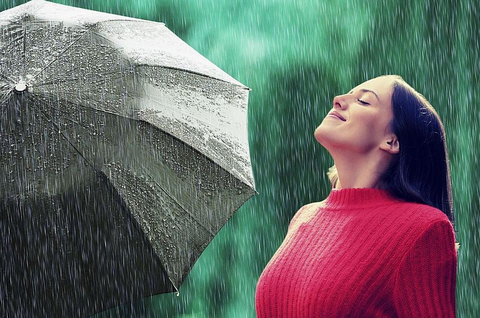 Scientists confirm some people are able to smell when it's going to rain 2