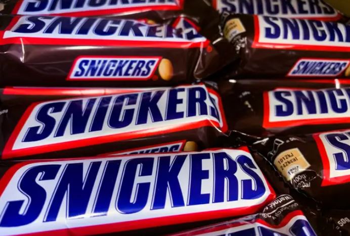 People are only now realizing the bizarre reason behind 'Snickers' name and it’s blowing their minds 2
