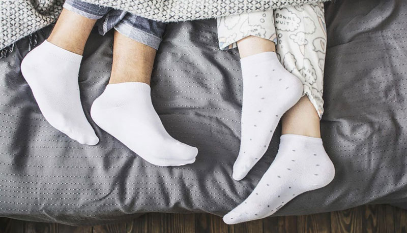 What might happen to your health if you sleep wearing socks? 5