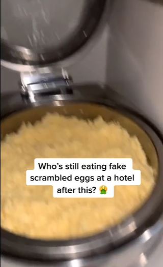 People refuse to eat hotel breakfast eggs after seeing how they're made 4